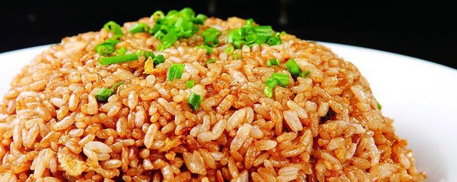 油炒饭怎么做 油炒饭的做法