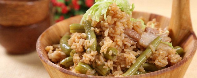电饭锅怎么做豆角饭 电饭锅做豆角焖饭的要领