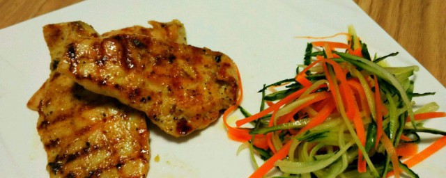 烧烤鸡胸肉怎么做 烧烤鸡胸肉的做法