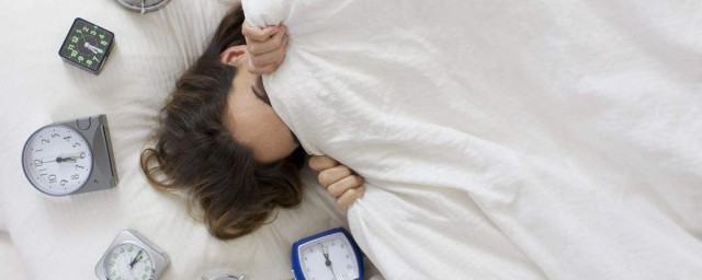 一下子入睡的技巧 三种技巧让你快速入眠