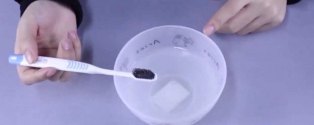 用盐刷牙技巧 用盐刷牙技巧分享