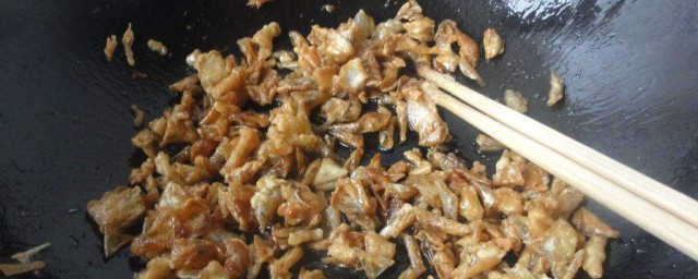 炸鱼鳞要领 酥脆炸鱼鳞的做法