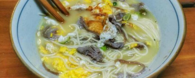 蘑菇面条汤怎样做 蘑菇面条汤的做法