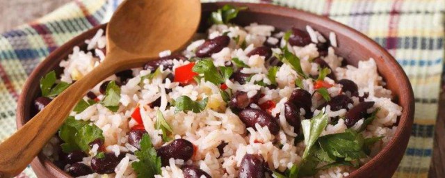 生炒糯米饭制作技巧 生炒糯米饭制作技巧简述