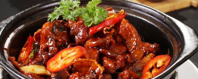 三杯鸡如何做 做三杯鸡的步骤