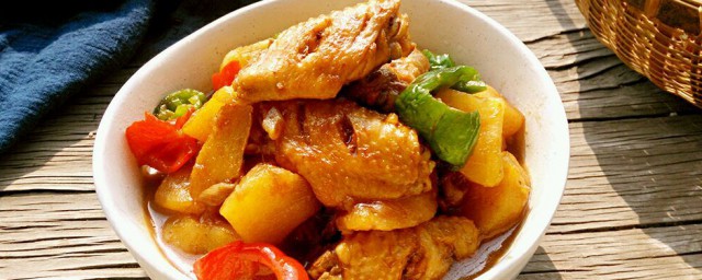 土豆焖鸡翅怎么做 如何做土豆焖鸡翅