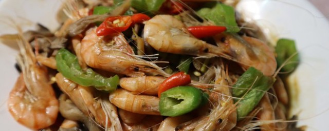 平菇烧虾怎样做 平菇烧虾怎样做