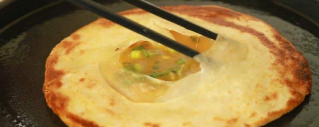 鸡蛋灌饼的家常做法 这样做的鸡蛋灌饼最正宗