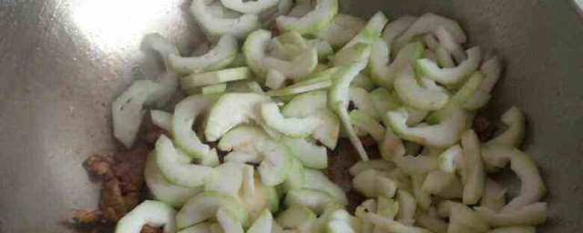 炖吊瓜的做法 炖吊瓜的做法分享