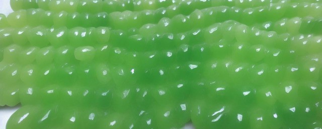 寿山石广绿玉