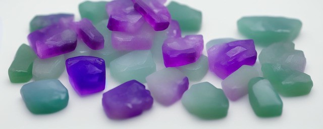 紫罗兰翡翠玉髓
