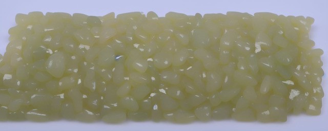 和田玉白玉籽料有结构