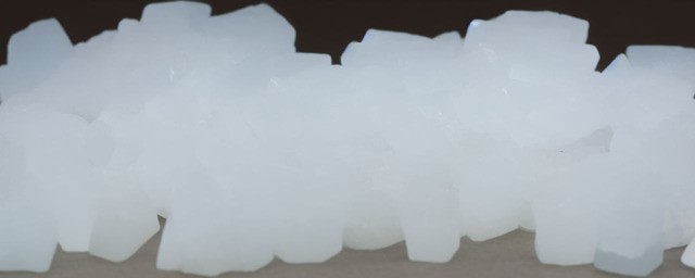 晶白玉是什么玉