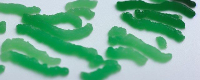 水墨玉和翡翠的区别