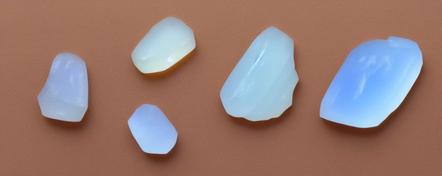黄玉髓和黄水晶区别