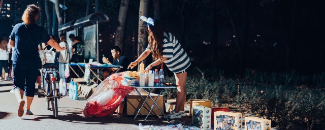 摆滩卖什么赚钱成本又低又简便 摆滩卖什么赚钱