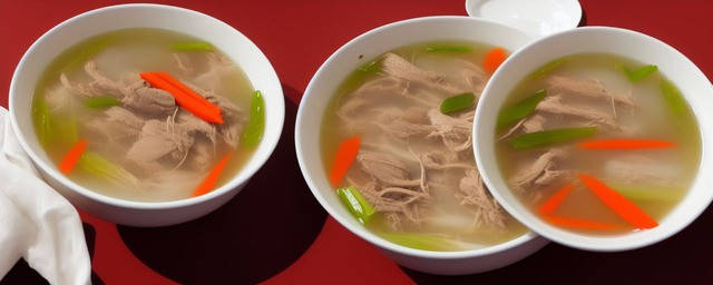 顿老鸭汤的做法