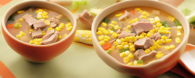 玉米莲菜排骨汤的做法