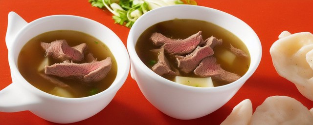 牛脚煲汤的做法