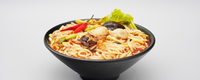 螺丝粉的汤底做法