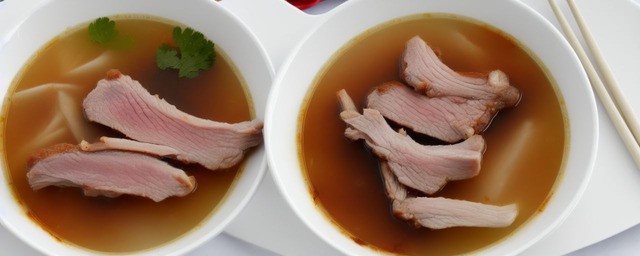 茯苓排骨汤的做法