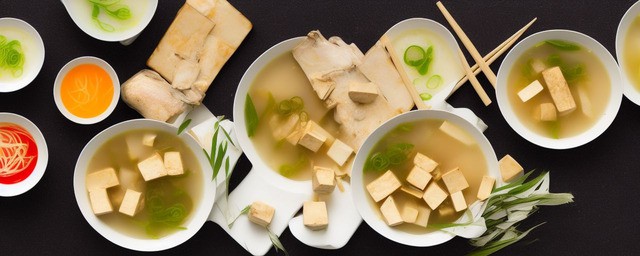 酸笋鱼头豆腐汤的做法