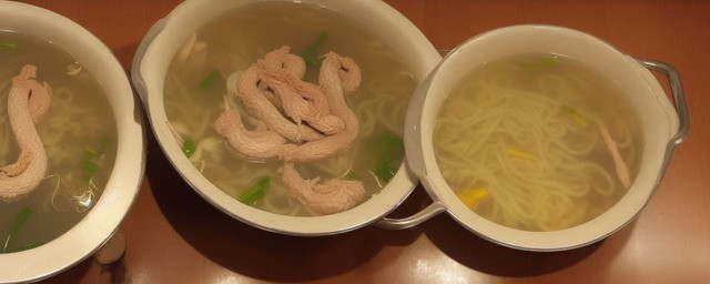 老母鸡蛇汤的做法