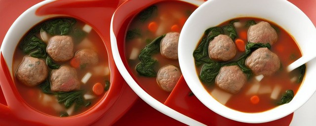 牛肉菠菜丸子汤的做法