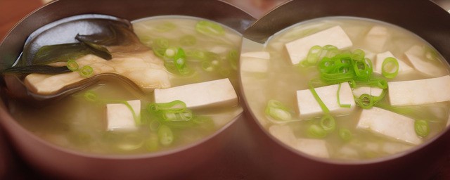 草鱼炖豆腐汤的做法