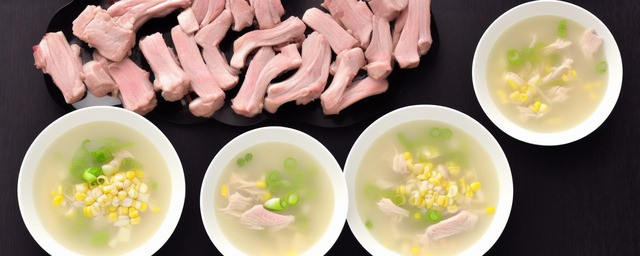 玉米白萝卜排骨汤的做法