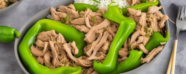 青椒肉丝盖浇饭的做法