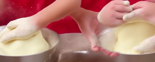 手抓饼面皮的做法