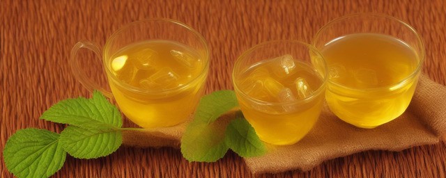 女性喝西洋参搭配什么最好