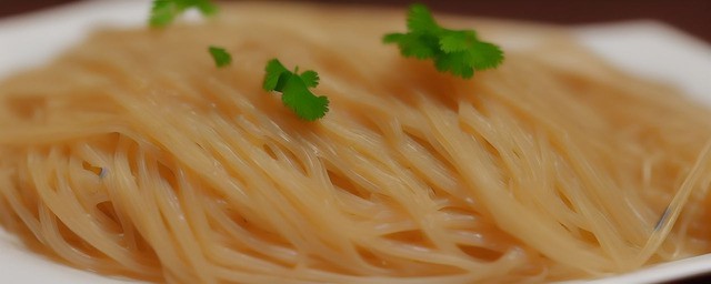 金针菇蒸粉丝家常做法