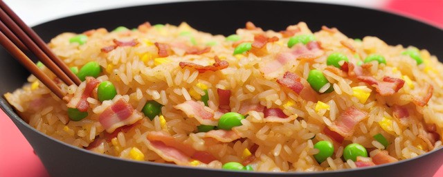 培根炒饭的做法