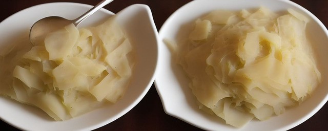 大骨头炖酸菜的家常做法
