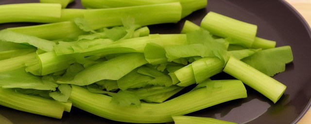 小叶芹怎样炒好吃又简单