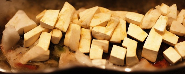 鱼头豆腐能过夜吃吗
