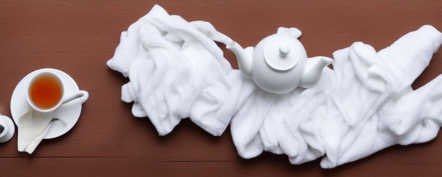白色衣服弄到茶怎样洗
