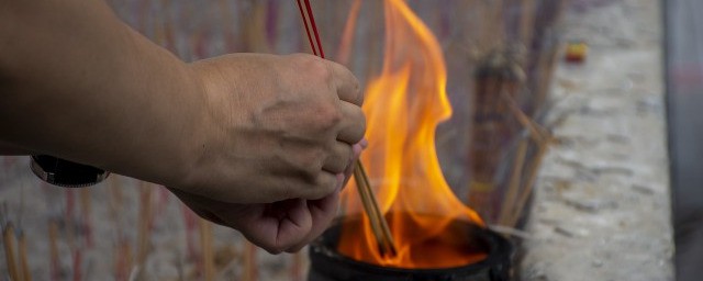 佛教供奉师傅怎样供奉的