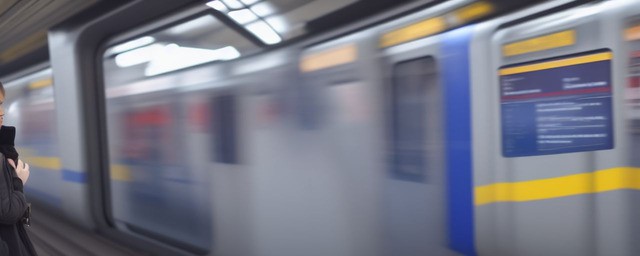 怎样查询火车晚点信息