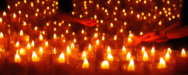 寺院供奉蜡烛如何供奉的