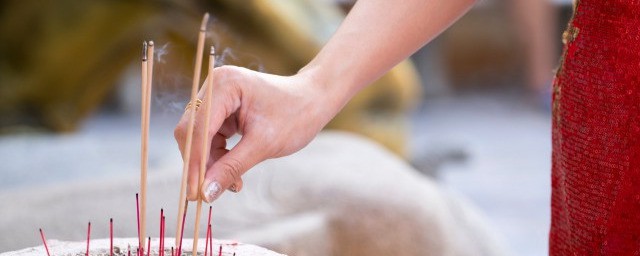 供奉泰山爷爷如何供奉的