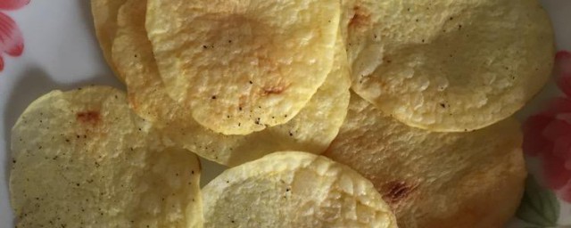 自制无油薯片怎样做 自制无油薯片的技巧