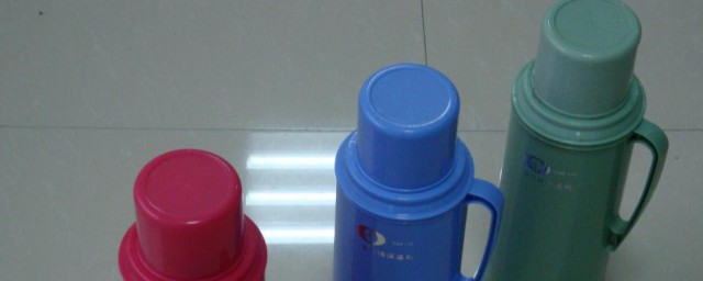 新水瓶第一次怎样清洗 怎样清洗新水瓶