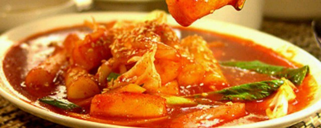 豆瓣酱炒年糕的家常做法 豆瓣酱炒年糕做法