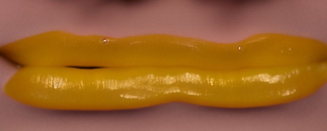 俄罗斯黄玉黄口料