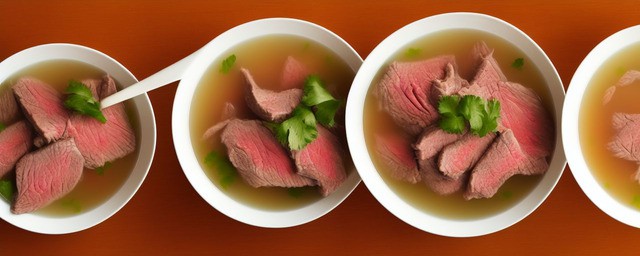 牛鞭番鸭汤的做法