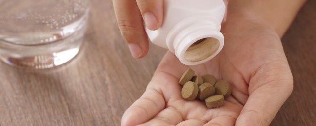 药一般过期多久还能吃 药过期了还能吃吗