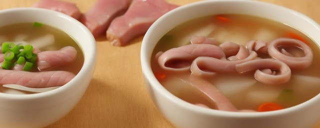 猪生肠汤的做法